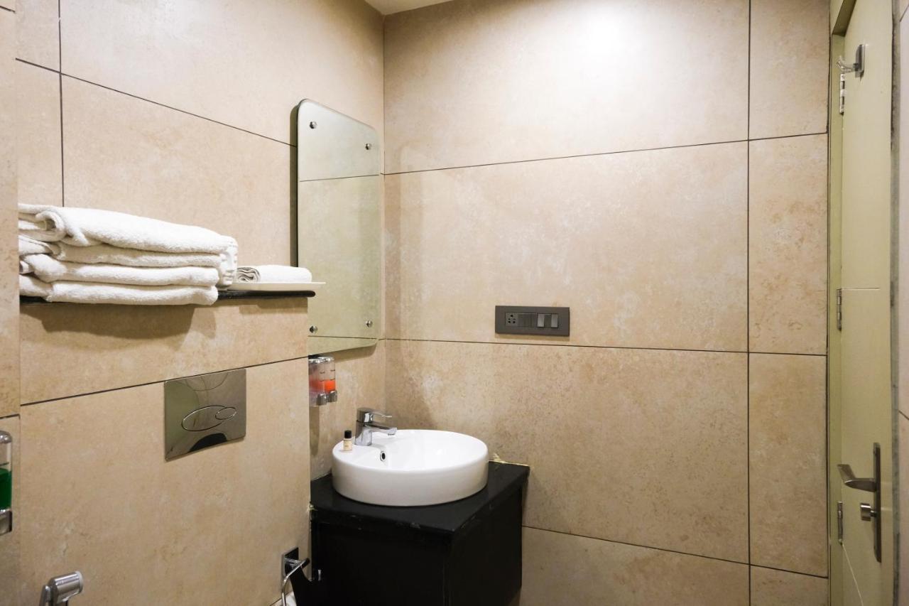 The Wallflower Hotel Kota  Extérieur photo
